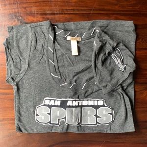 🏀 San Antonio Spurs T-shirt - Medium 🏀